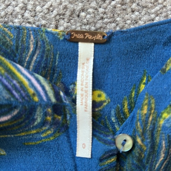 Free People wide leg cropped jumpsuit button up tie front - Picture 6 of 7